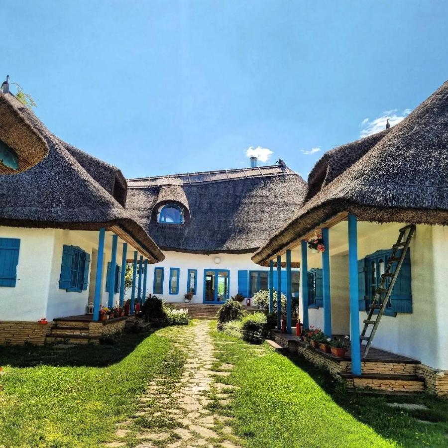 5 Chirpici - Small Traditional Resort Murighiol Bagian luar foto