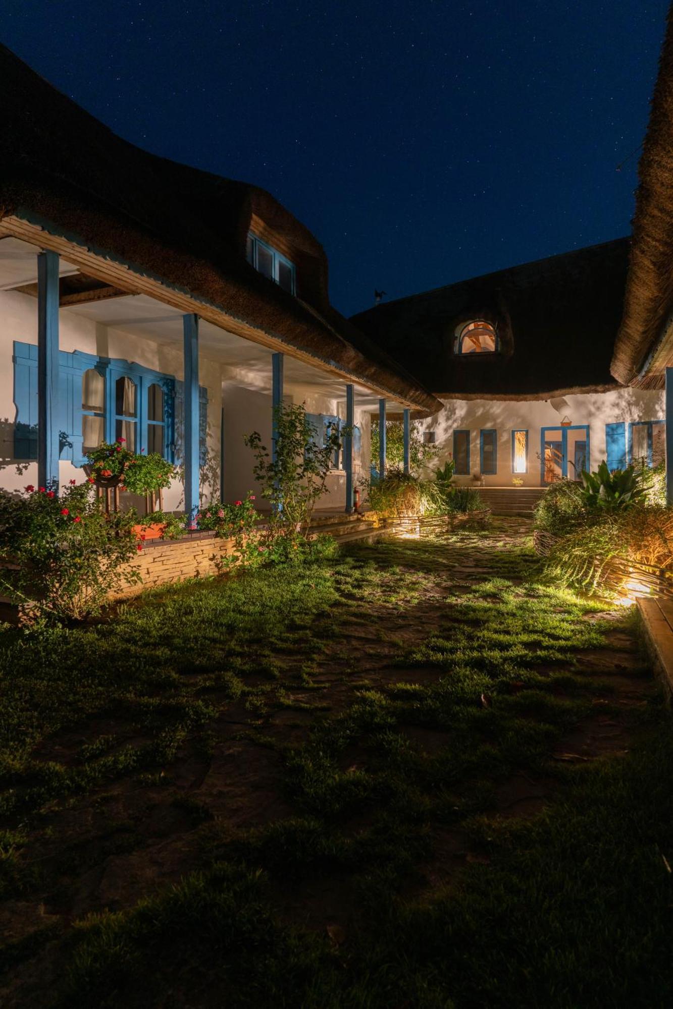5 Chirpici - Small Traditional Resort Murighiol Bagian luar foto